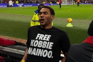 利物浦队 vs纽卡斯尔联队