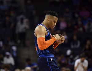 老鹰VS步行者 直播